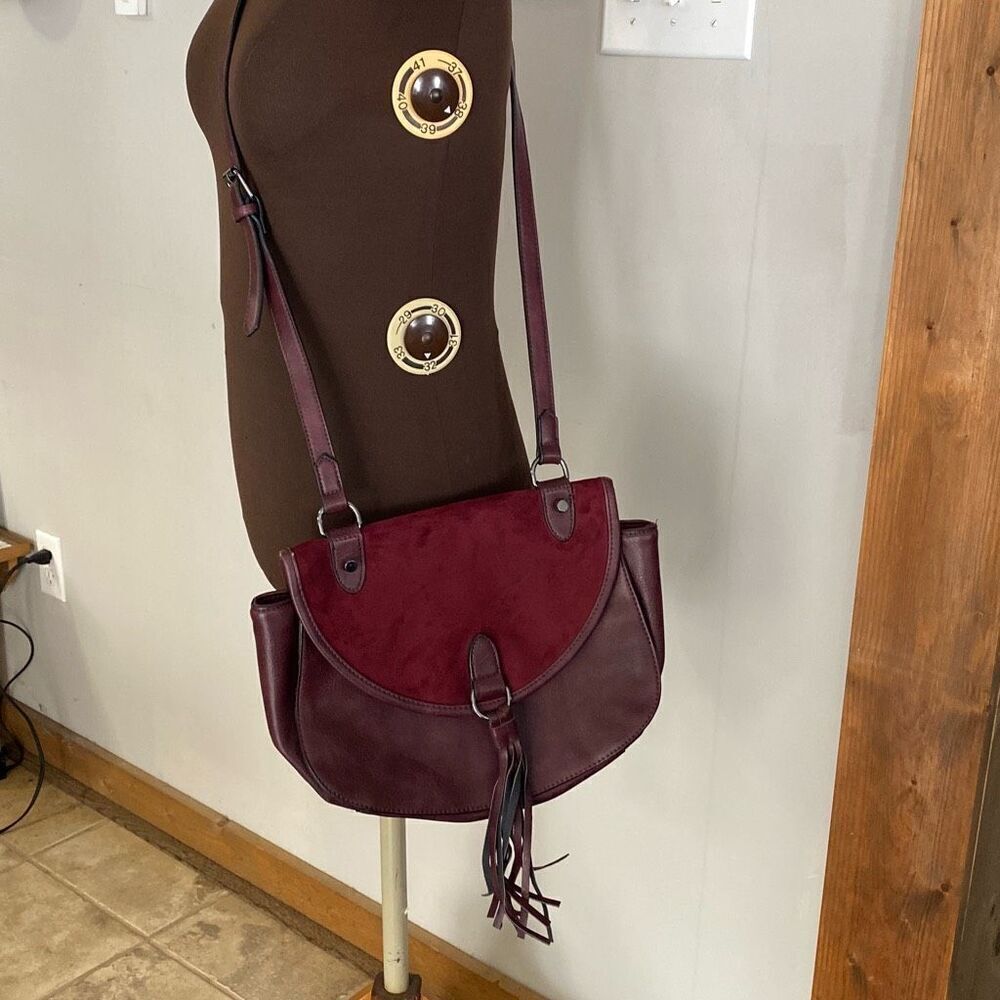 Madden‎ Girl Steve Madden crossbody faux leather bag purse flap tassel burgundy